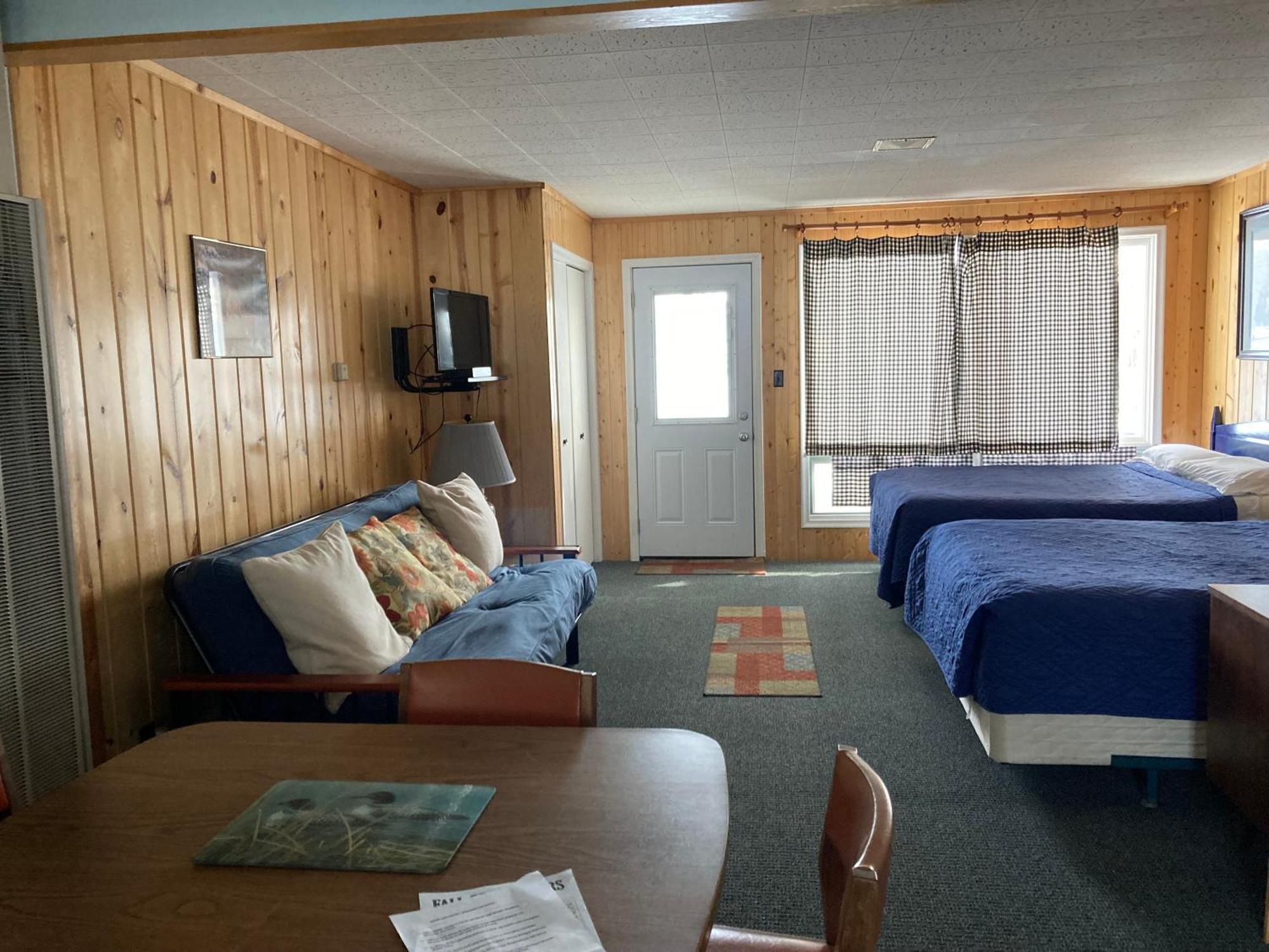 Dixon Lake Resort Motel Gaylord Exterior photo