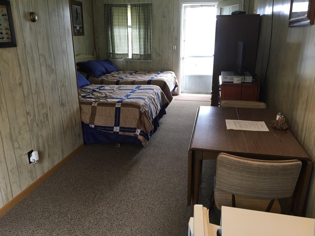 Dixon Lake Resort Motel Gaylord Exterior photo